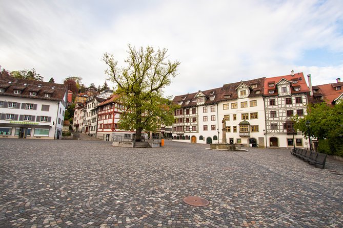 1 Hour Express Walk of St. Gallen with a Local - Stop two: meeting the person behind St. Gallen’s local dedication