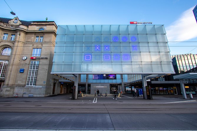 1 Hour Express Walk of St. Gallen with a Local - Meeting at Bahnhofpl. 1 and finishing on Neugasse 2