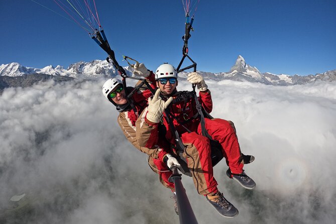 20 to 25 Minute Tandem Paragliding in Zermatt and Matterhorn View - Pilots, safety, and the calm confidence that makes nervous people brave