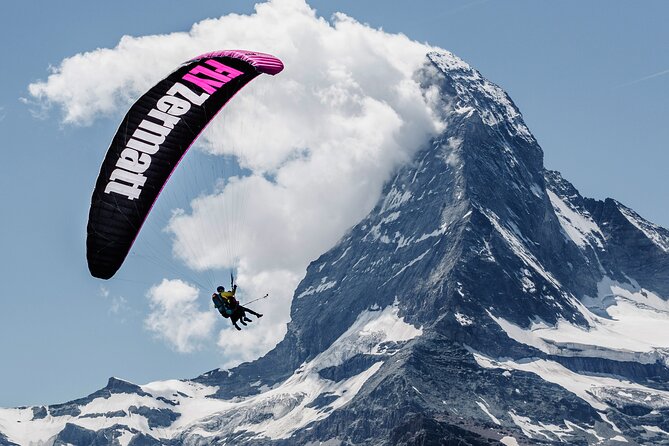 20 to 25 Minute Tandem Paragliding in Zermatt and Matterhorn View - Meeting at FlyZermatt Paragliding and the gear-and-briefing rhythm
