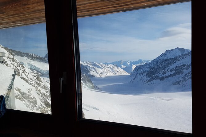 Alpine Majesty:From Zürich to Jungfraujoch Exclusive Private Tour - Jungfraujoch, Top of Europe: the guided 1-hour sights loop