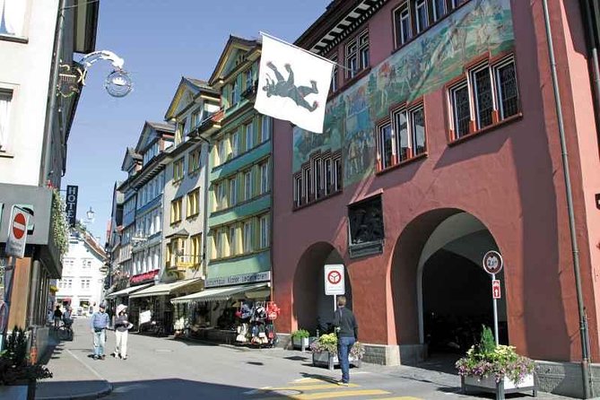 Appenzell Alps Day Trip from Zurich – Farm Life & Cheese Tasting - Appenzell Town Time: Painted Facades, Shop Sampling, and a Quick Guided Walk
