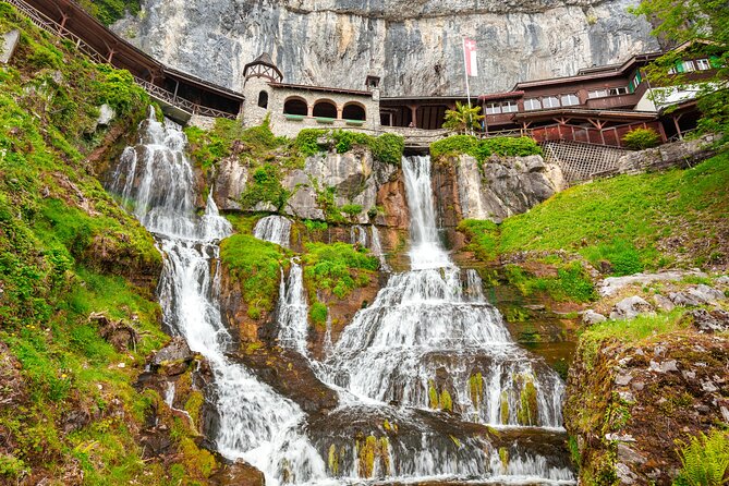 Beatus Caves, Panoramic Bridge, Nature Park Blue Lake and Lake Thun Cruise - Blausee Nature Park: a 20-hectare walk beside the famous blue water