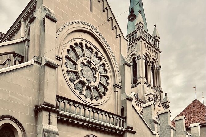Beautiful Bern's Legends: A Self-Guided Audio Tour - Rathaus and Münsterplatz: Civic Architecture Meets Street Life