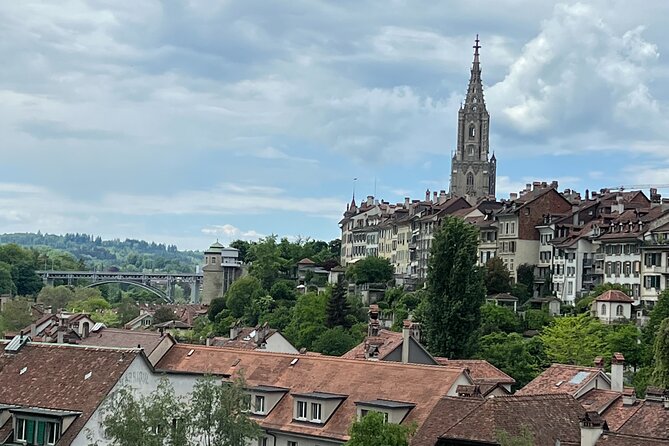 Beautiful Bern's Legends: A Self-Guided Audio Tour - Zytglogge Clock Tower: Catch the Hourly Performance