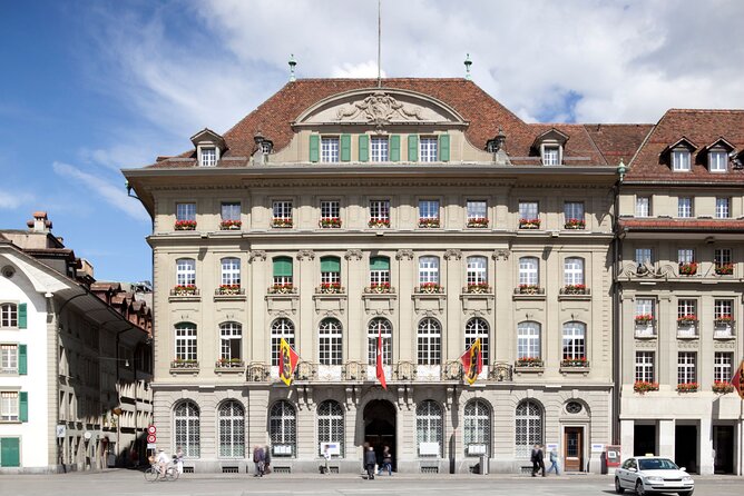 Bern : Private Walking Tour with a Local Guide (Private tour) - Getting picked up, meeting fast, and not wasting daylight