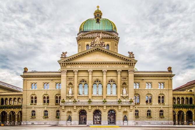 Bern Scavenger Hunt and Highlights Self Guided Audio Tour - Nydegg Church, Welttelegrafen-Denkmal, and the museum zone