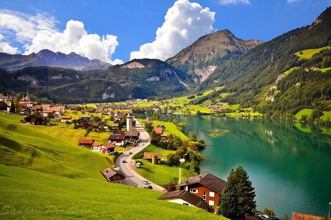 Best of Bernese Oberlands from Luzern - Aareschlucht gorge: the steep-cliff, milky-river kind of wow