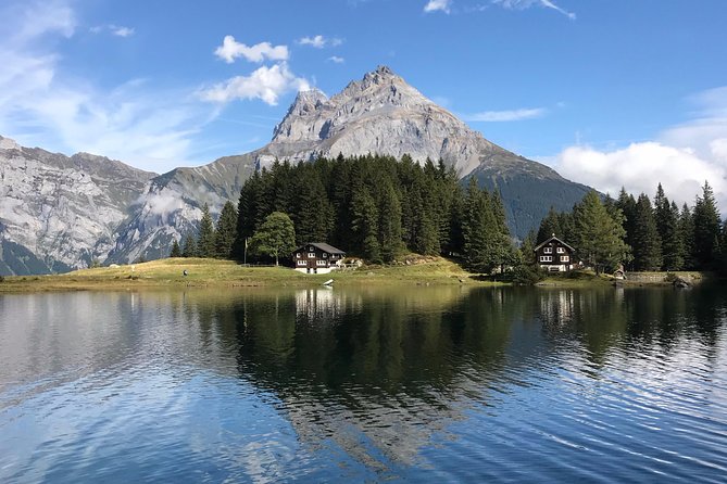 Best of the Uri Alps: A fjord-like lake, glorious peaks and sustainable tourism - Photo stops that work: views, selfies, and time on the move