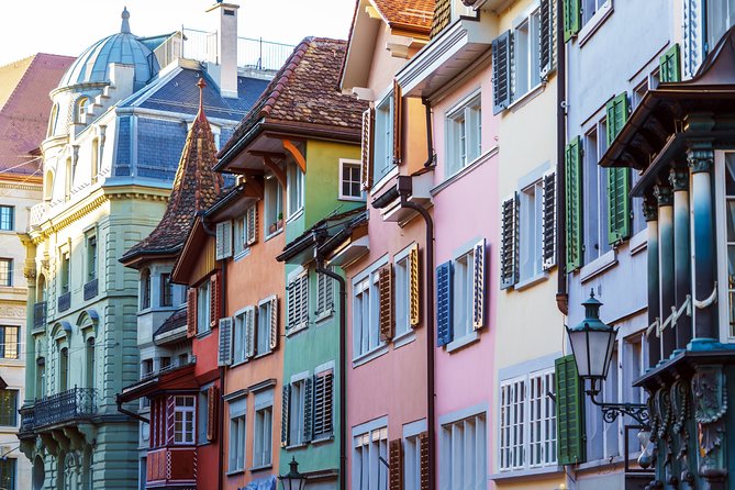Best of Zürich & Surroundings: Walking Tour, Cable Car and Ferry - Old Town Zurich walk: churches, guild houses, and what to look for