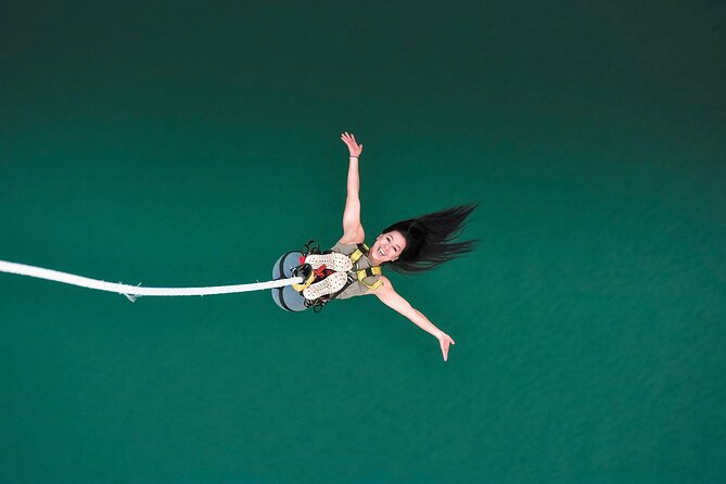 Bungy Jump Stockhorn with OUTDOOR - What to wear and bring so you feel comfortable