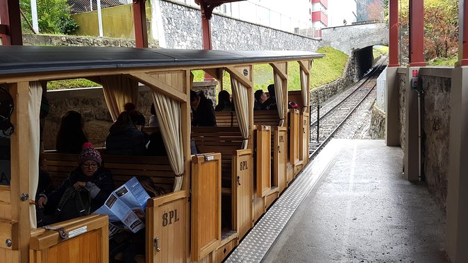 Cabrio Cable Car to Stanserhorn Half-Day Trip from Luzern - Stans: a quick stroll and a smooth connection