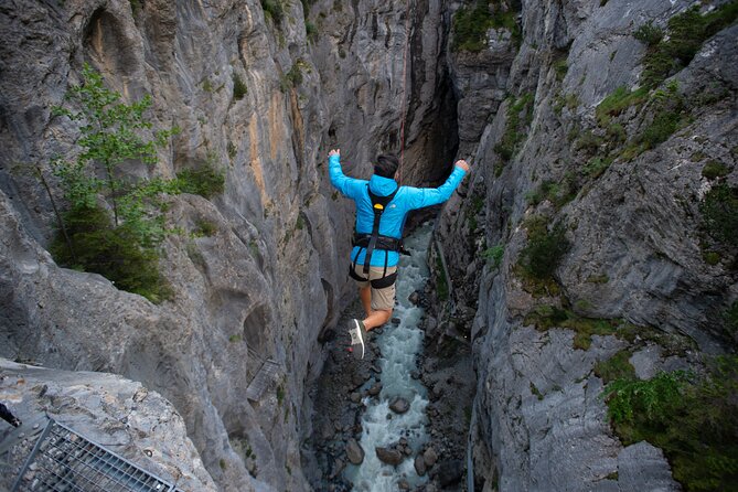 Canyon Swing with OUTDOOR - The canyon itself: walking through tunnels, galleries, and water
