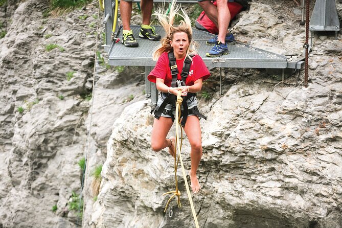 Canyon Swing with OUTDOOR - Safety briefing and harness time: where nerves get managed