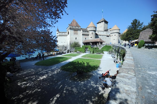 Chillon Castle Entrance Ticket in Montreux - Self-guided touring inside: Dukes of Savoy rooms and how to follow the trail