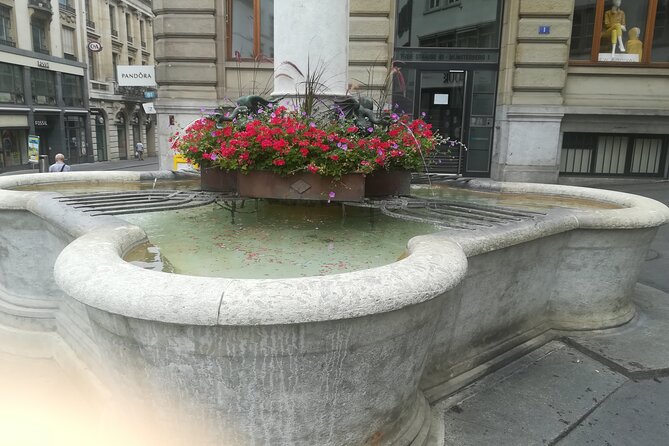 City tour Basel (walking tour) - Offene Kirche Elisabethen, then Tinguely-Brunnen for photos