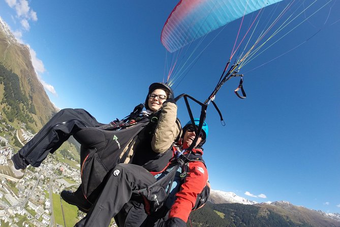 Davos Absolutely Free Flying Paragliding Tandem Flight 1'000 Meters High - Price and value: what $252.95 covers, and what doesn’t