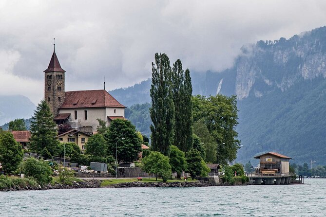 Day trip to Swiss Villages from Zurich - Small Group Tour by Car - Brienz on the Way Back: Lake Color for Your Last Photos
