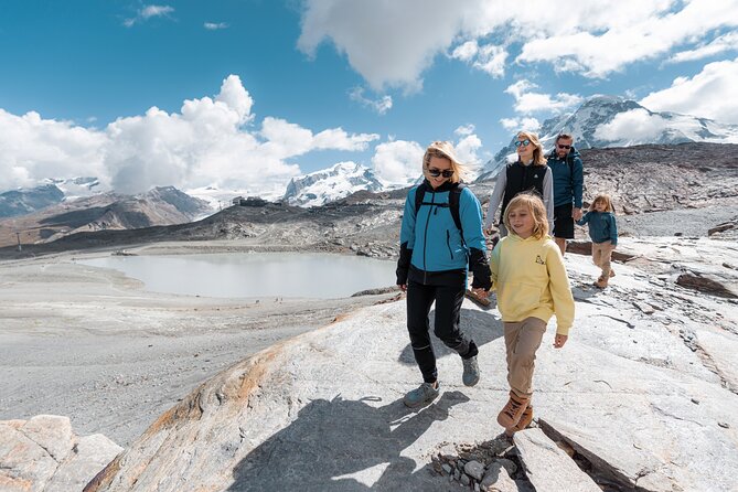 Day Trip to Zermatt, Matterhorn, Glacier Paradise from Montreux - The guide setup: helpful on the bus, then free time on the mountain