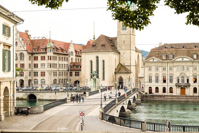 Einstein in Zurich: Walk in Time Exploration Game and Tour - The 11 challenges: what you’re actually doing at each stop