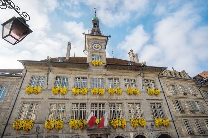Explore Lausanne in 60 minutes with a Local - Price and value: what $98.29 buys you in a short time