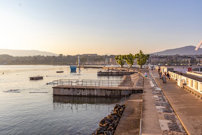 Explore the Instaworthy Spots of Geneva with a Local - A 90-Minute Geneva Photo Walk That Feels Personal