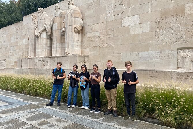 Geneva Scavenger Hunt and City Highlights Walking Activity - Starting at Rotonde du Mont-Blanc on Quai du Mont-Blanc