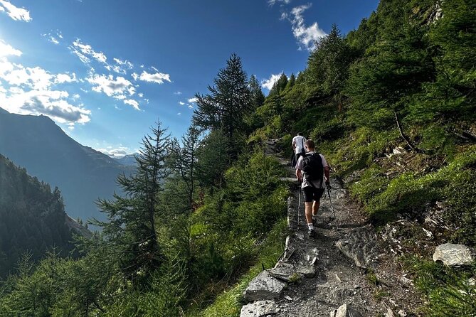 Guided Hiking Half Day in Zermatt - Stop 1: Matterhorn viewpoints that help you actually photograph it