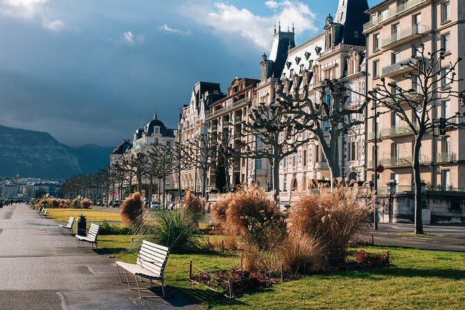 Highlights of Geneva: Dark History Quest Experience - If you like dark history but still want a walk that feels fun