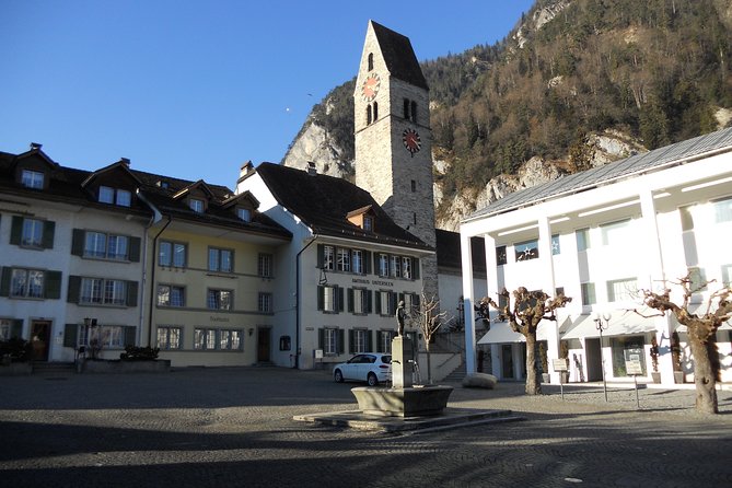 Interlaken Private Tour: Mountains Cows, Thun Lake, and Brienz Lake - How to get the most from your 3-hour morning