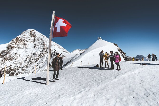 Jungfraujoch Day Trip from Lucerne with Eiger Express Gondola - Lunch on your own: plan for costs and timing