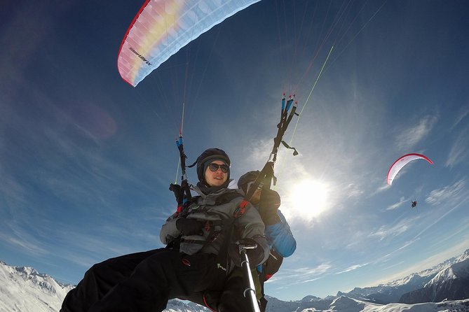 KLOSTERS: Paragliding For 2 - Couples (Video &Photos Incl.) - Airtime over Davos: steering, maneuvers, and the view you came for