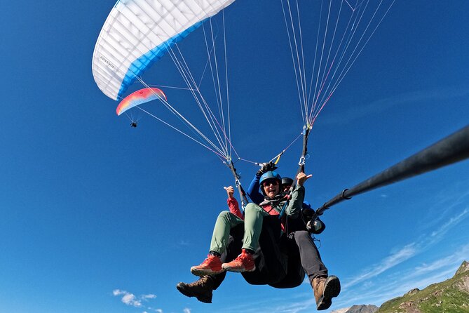 KLOSTERS: Paragliding For 2 - Couples (Video &Photos Incl.) - Who should book this paragliding flight, and who should think twice