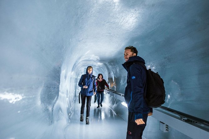(KTL364) - Small group tour Jungfrau and Interlaken from Lausanne - Stop 1: Jungfraujoch Sphinx Observatory and the ice palace feeling