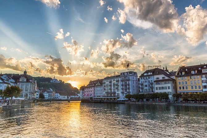 Lucerne by Night Photo Tour - Lake Lucerne and Lucerne River: Reflections, Low Light, and Patience