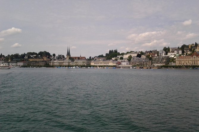 Lucerne small group walking tour and Lake Cruise from Zürich - St. Leodegar and the Lion Monument: meaning behind the main sights