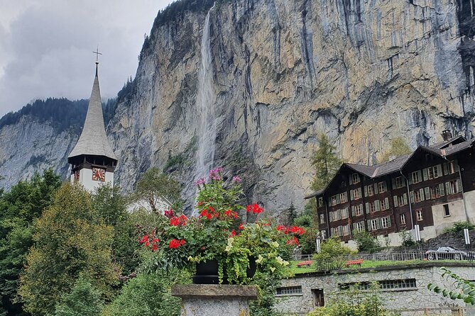 Mountain Majesty: Small Group Tour to Lauterbrunnen and Mürren - Mountain Majesty at a Glance
