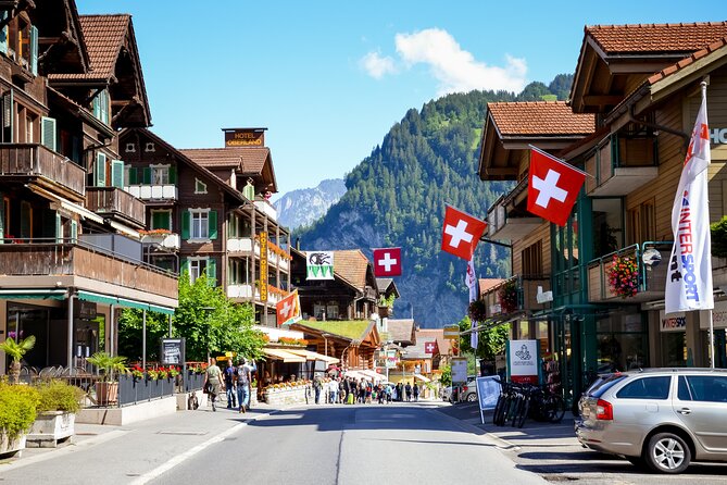 Mountain Majesty: Small Group Tour to Lauterbrunnen and Mürren - Interlaken Ost to Lauterbrunnen Valley, the Scenic Warm-Up