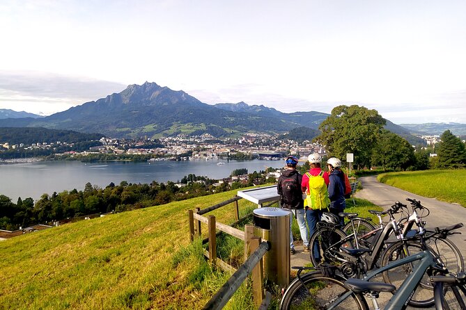 Panoramic E-Bike Tour with a Lake Cruise - The e-bike safety briefing and the ride comfort factor