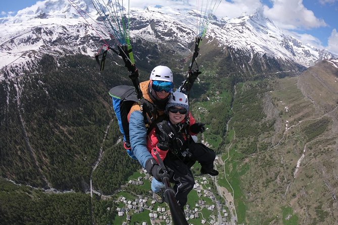 Paragliding mountain flight - Safety and comfort: what a good instructor should do
