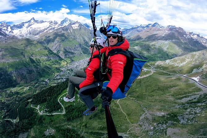 Paragliding mountain flight - Price and value around $395 per person