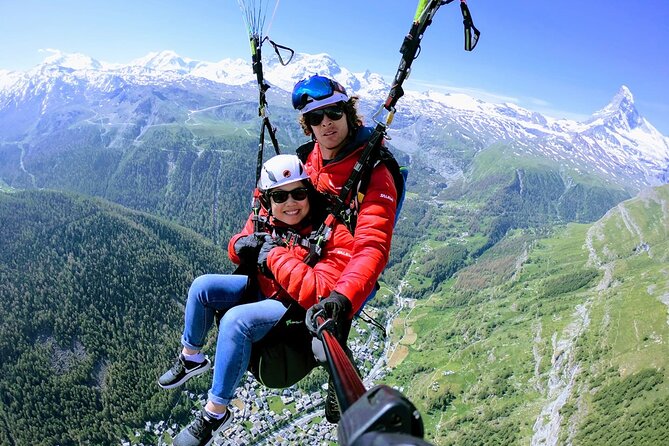 Paragliding mountain flight - Should you book Zermatt paragliding?