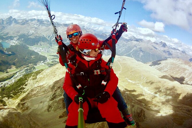 Paragliding Tandem Flights in Engadin - Engadin views from above: quiet sky time over turquoise lakes