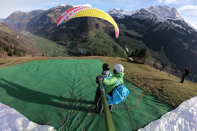Paragliding Tandemflight Lucerne - Engelberg - The air time you came for, over Lake Lucerne and Mt. Titlis