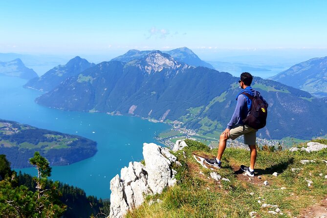 Peak to Peak Private Hiking Tour from Lucerne - From Torbogen Luzern to two-lake riding start