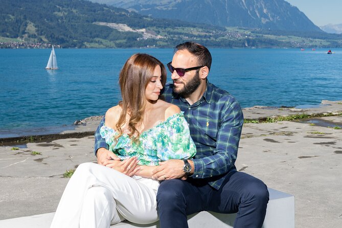 Phototour Private Photoshoot in Interlaken & Lake Brienz and Thun - Lake Brienz in Bönigen: portraits with mountains, possible water shots, and studio light