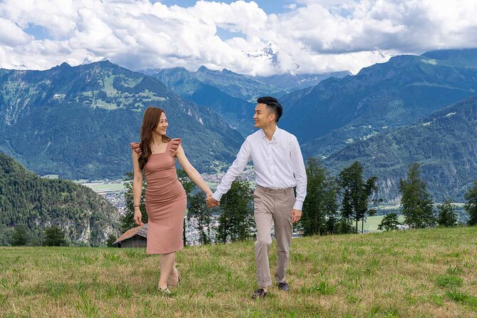 Phototour Private Photoshoot in Interlaken & Lake Brienz and Thun - Outfit changes and pro lighting, even when mountain weather changes