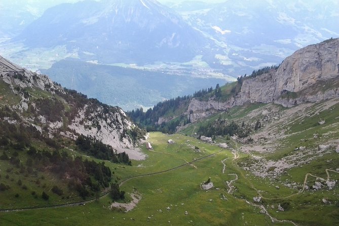 Pilatus Panorama: Exclusive Private Golden Round Trip from Zürich - Lucerne Old Town Finale: Chapel Bridge and Easy City Sights