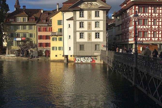 Private Classic Lucerne City Walk - Musegg Wall and Clock Tower: the uphill stop that pays off