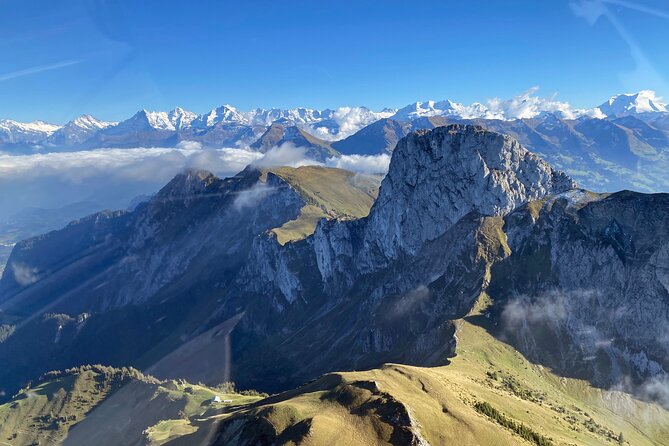 Private helicopter flight to Stockhorn mountain, with view to the Swiss Alps - Thun Castle and the Aare River: the city’s history shows fast